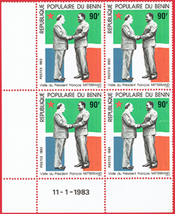 Bloc de quatre avec coin daté du 11 janvier 1983 du timbre à 90 F de la République populaire du Bénin