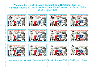 Minifeuille érinnophile de douze timbres aux effigies de François Mitterrand et de Ronald Reagan 