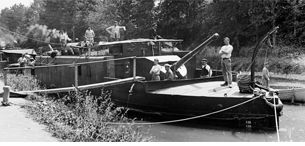 ECPAD - SPA 13 J 1179 - Vaudemange, Marne, canonnières sur le canal de l'Aisne à la Marne. - 22/06/1916 - Dangereux, Georges