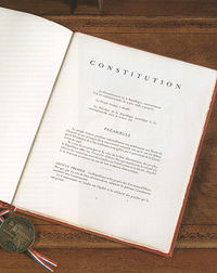 page de garde de la Constitution de 1958 © Wikipedia